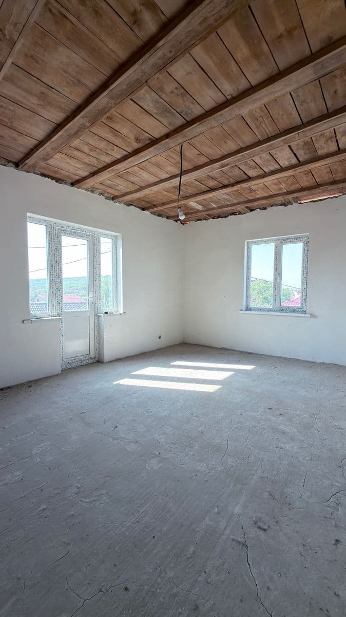 Casă 85 m² pe teren 1 ari
