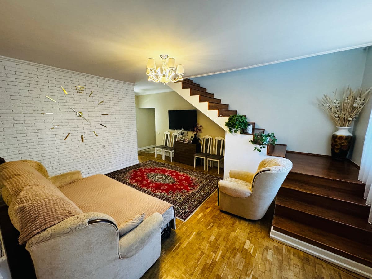 Casa Bălți , Bam