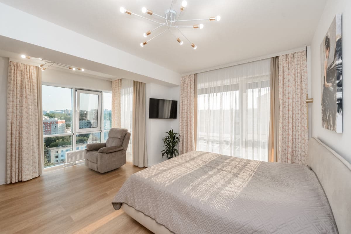 Apartament cu 2 camere, 81 m², 11 etaj