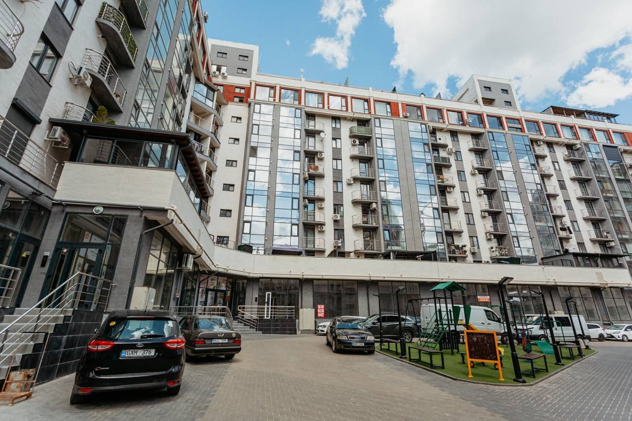 210 m², Spațiu comercial