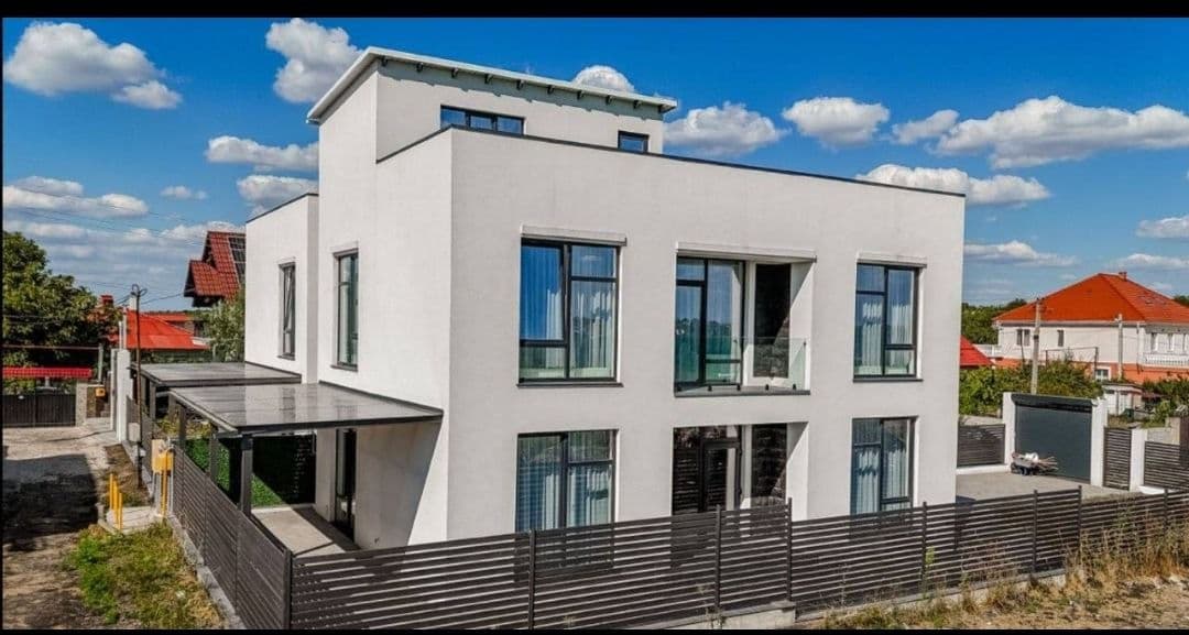 Casă 210 m² pe teren 3 ari