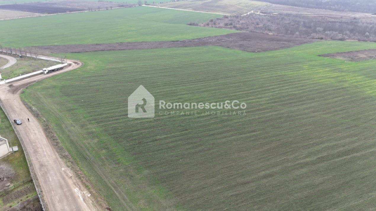 200 ari, teren agricol