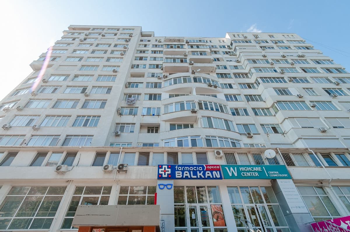 83 m², spațiu comercial