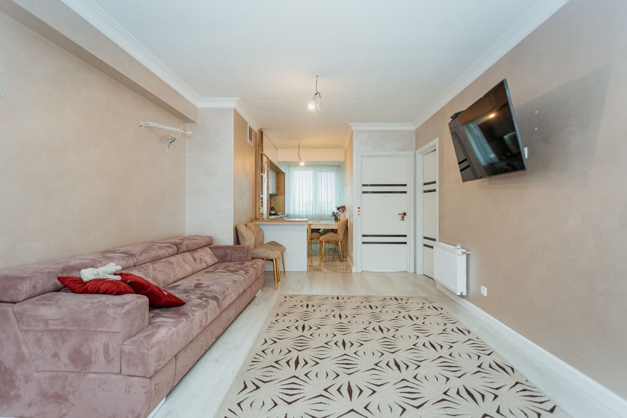 Apartament cu 2 camere, 73 m², 9 etaj