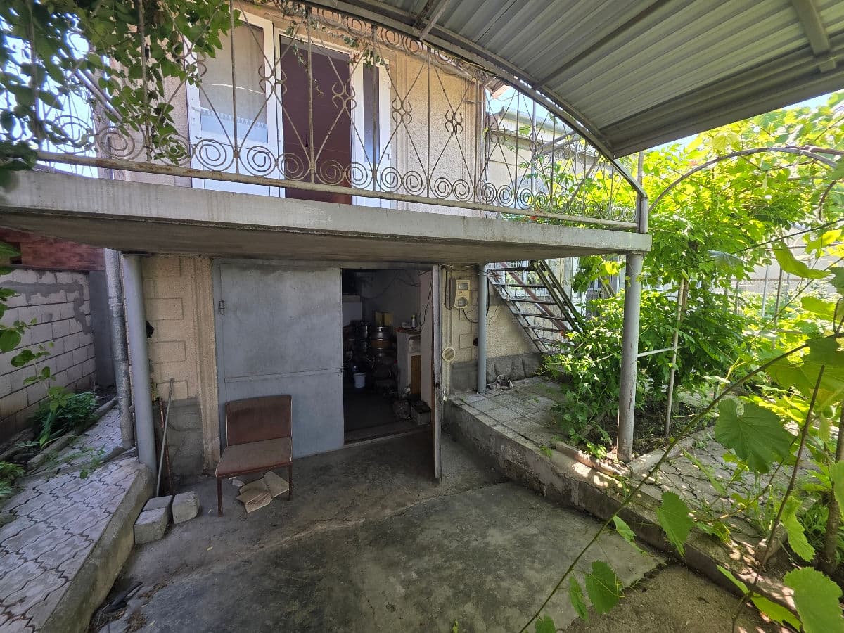 Casă 90 m² pe teren 6 ari