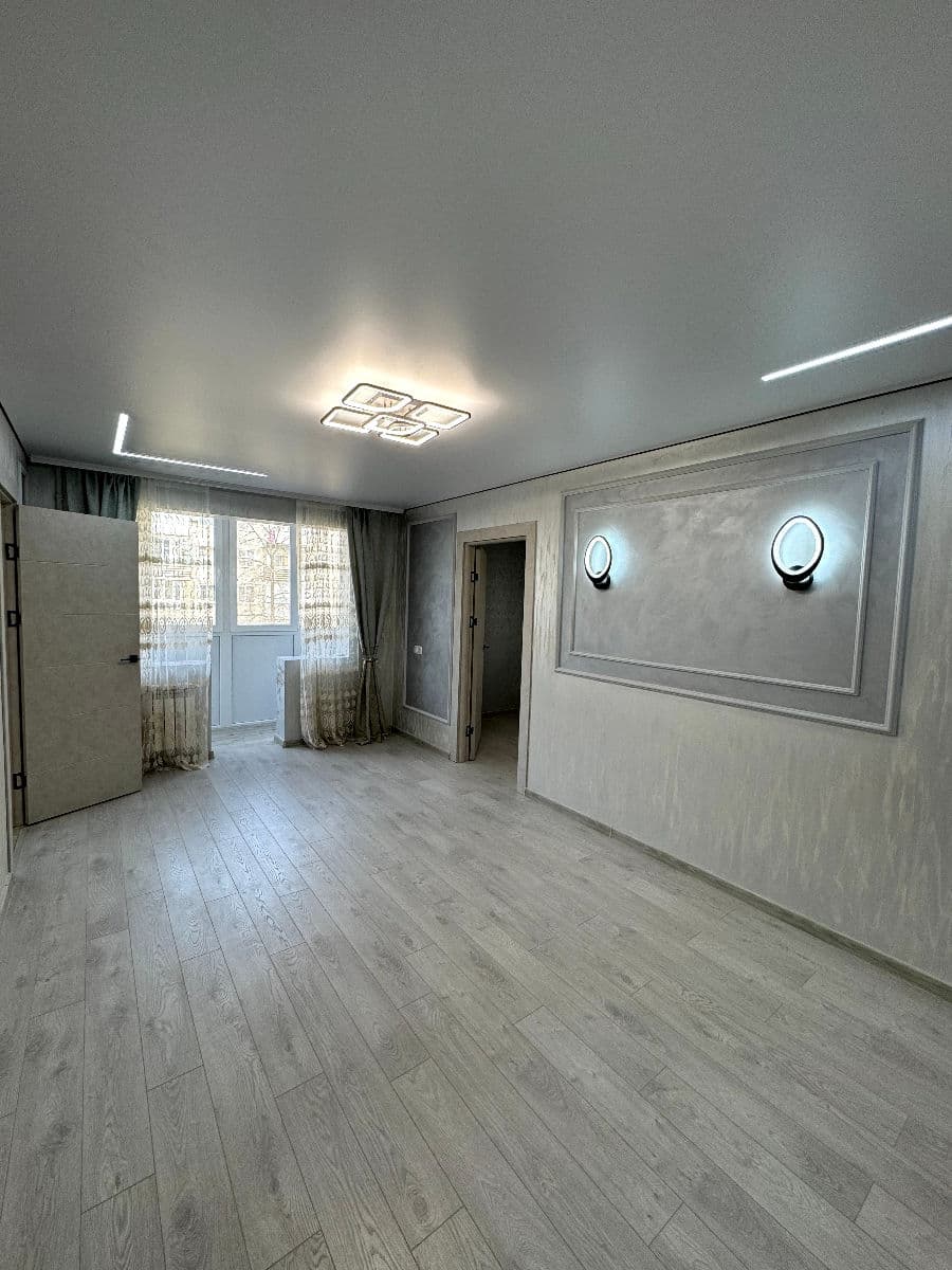 Apartament cu 2 camere, 47 m², 4 etaj