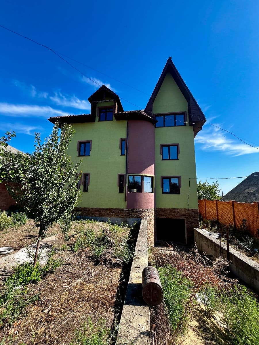 Casă 136 m²