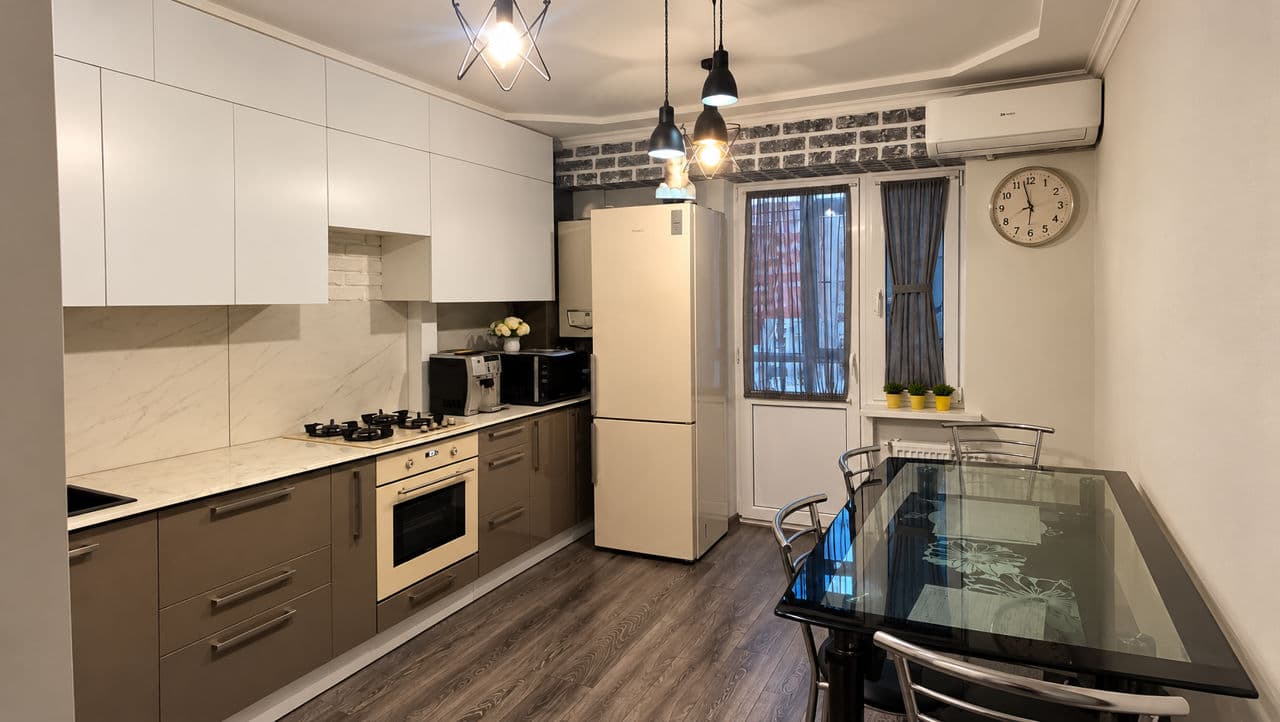 Apartament cu 2 camere, 71 m², 7 etaj