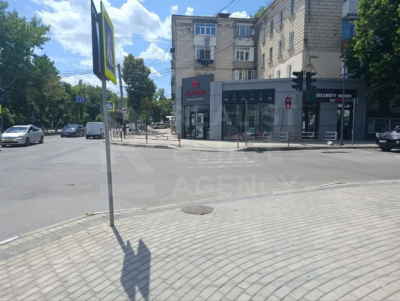 370 m², Spațiu comercial