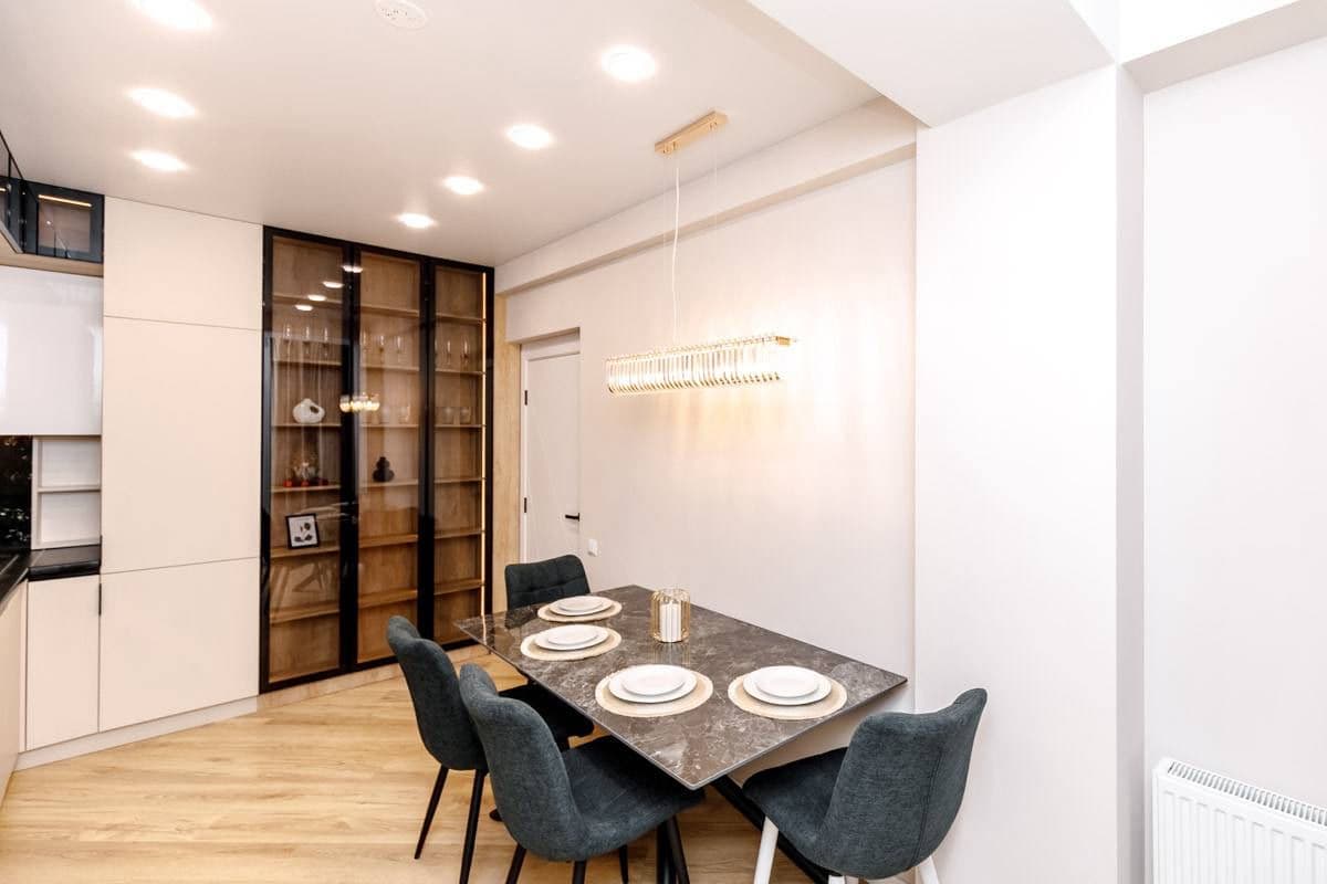 Apartament cu 2 camere, 67 m², 2 etaj
