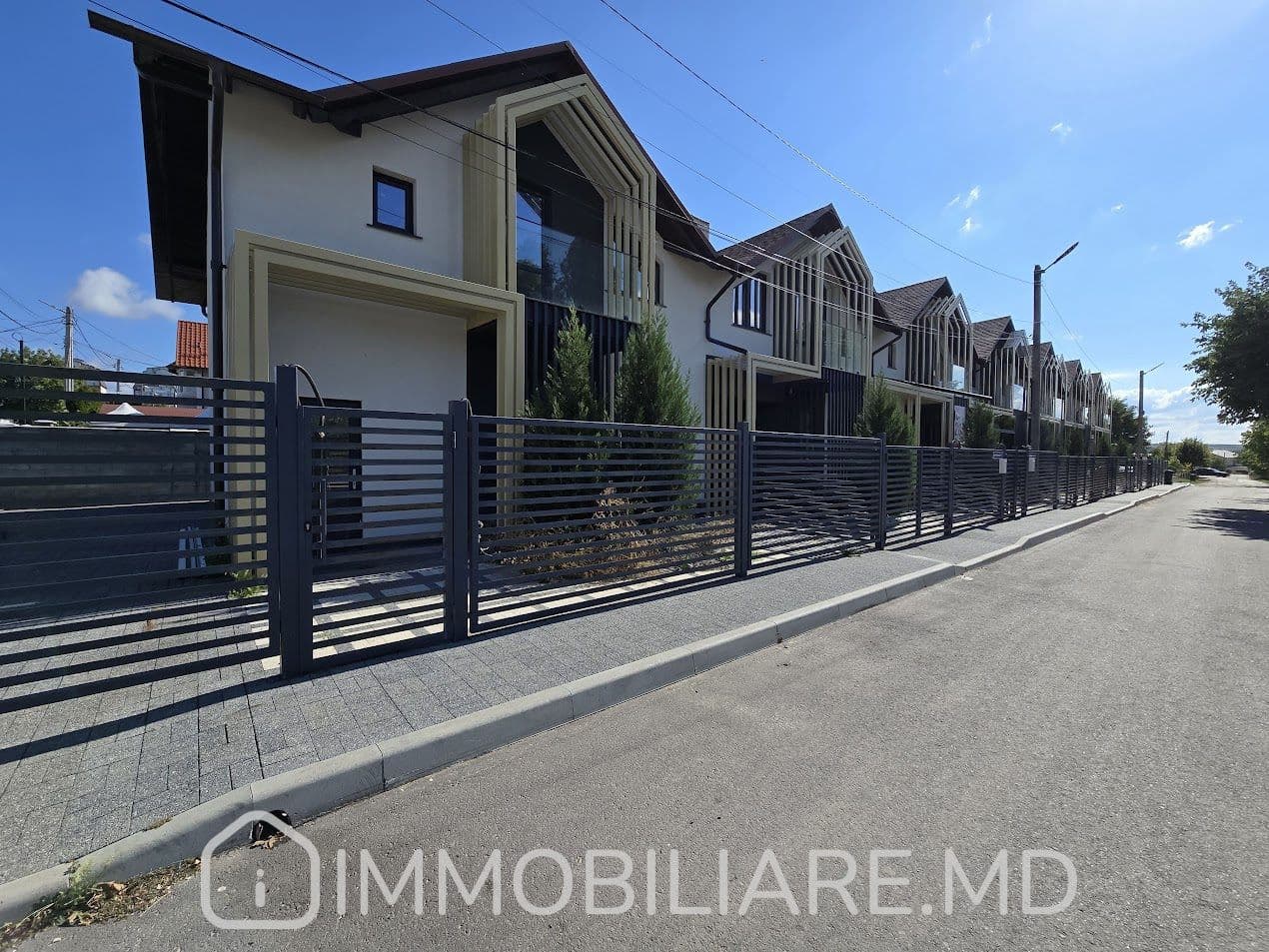 Townhouse 120 m² pe teren 2 ari