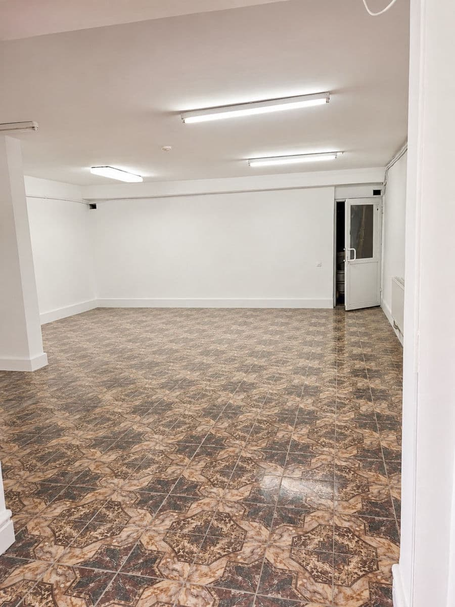 656 m², Spațiu universal