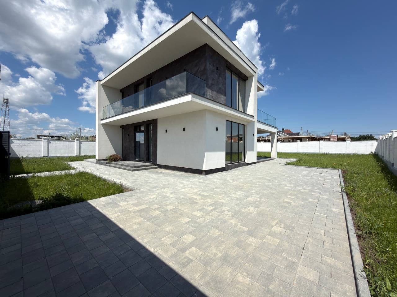 Casă 240 m² pe teren 7 ari