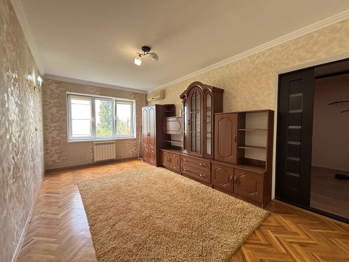 Apartament cu 3 camere, 70 m², 6 etaj