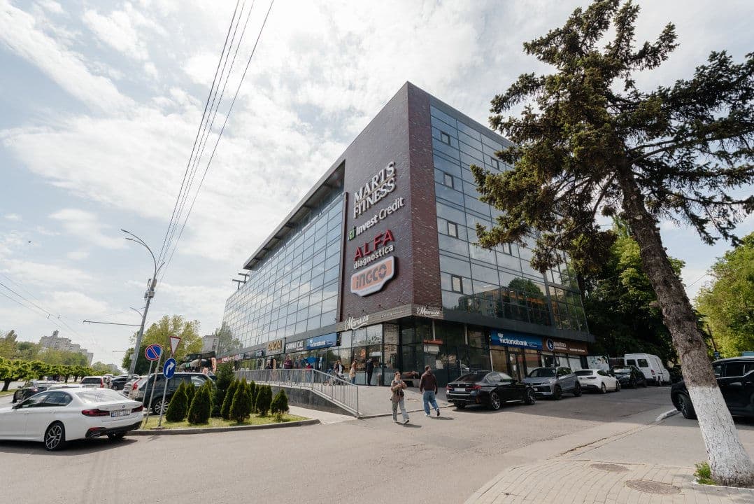 373 m², Spațiu comercial