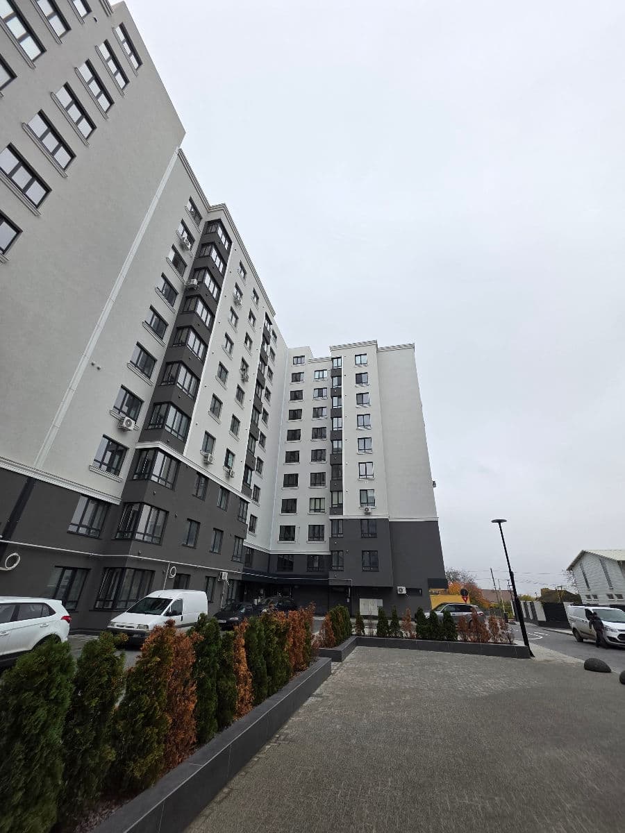 Apartament cu 3 camere, 95 m², 1 etaj