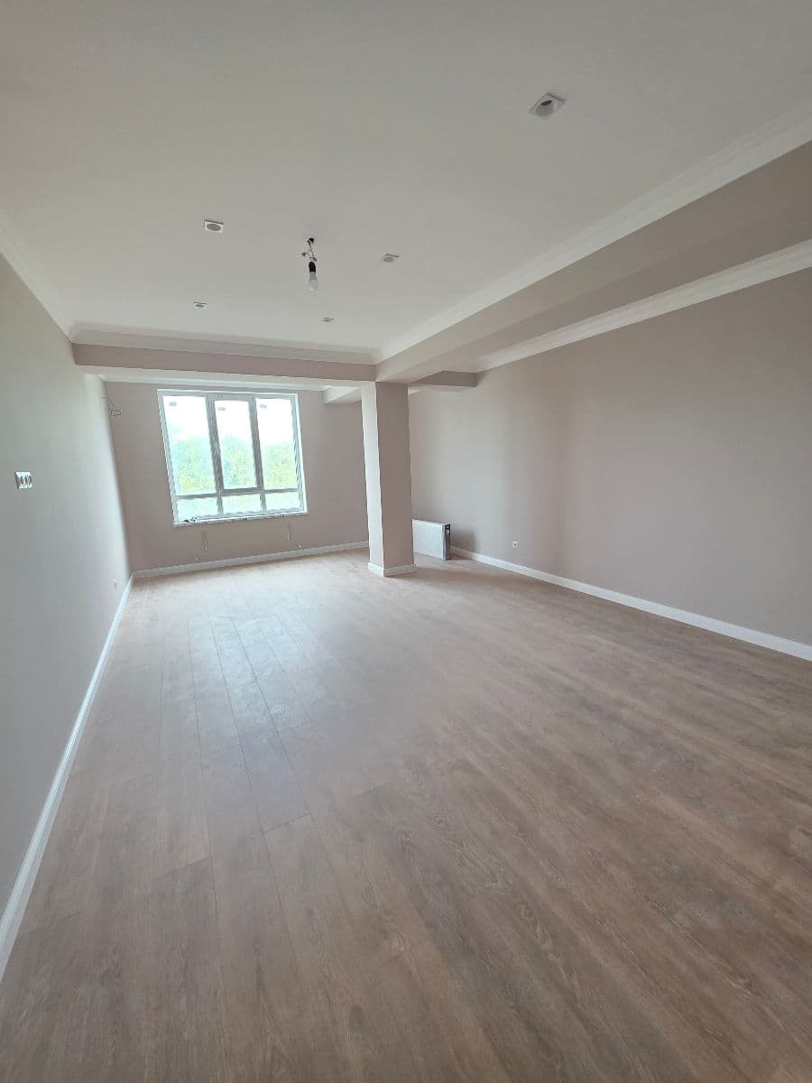 Apartament cu 2 camere, 72 m², 4 etaj
