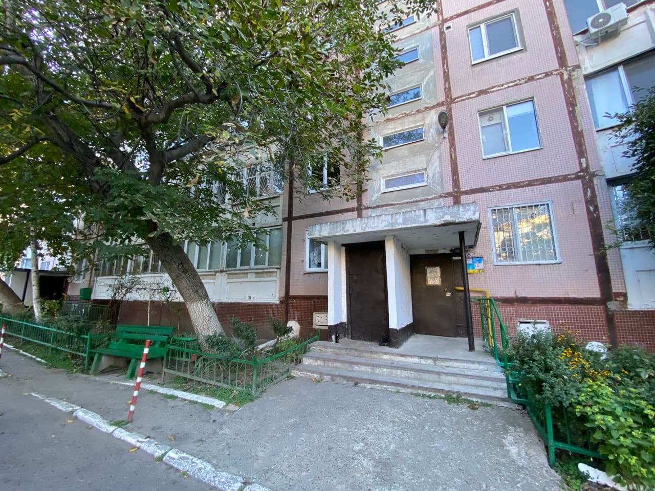Apartament cu 3 camere, 72 m², 1 etaj
