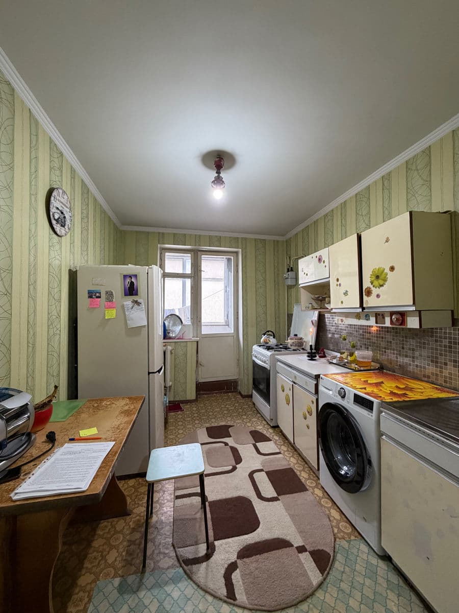 Apartament cu 3 camere, 72 m², 5 etaj