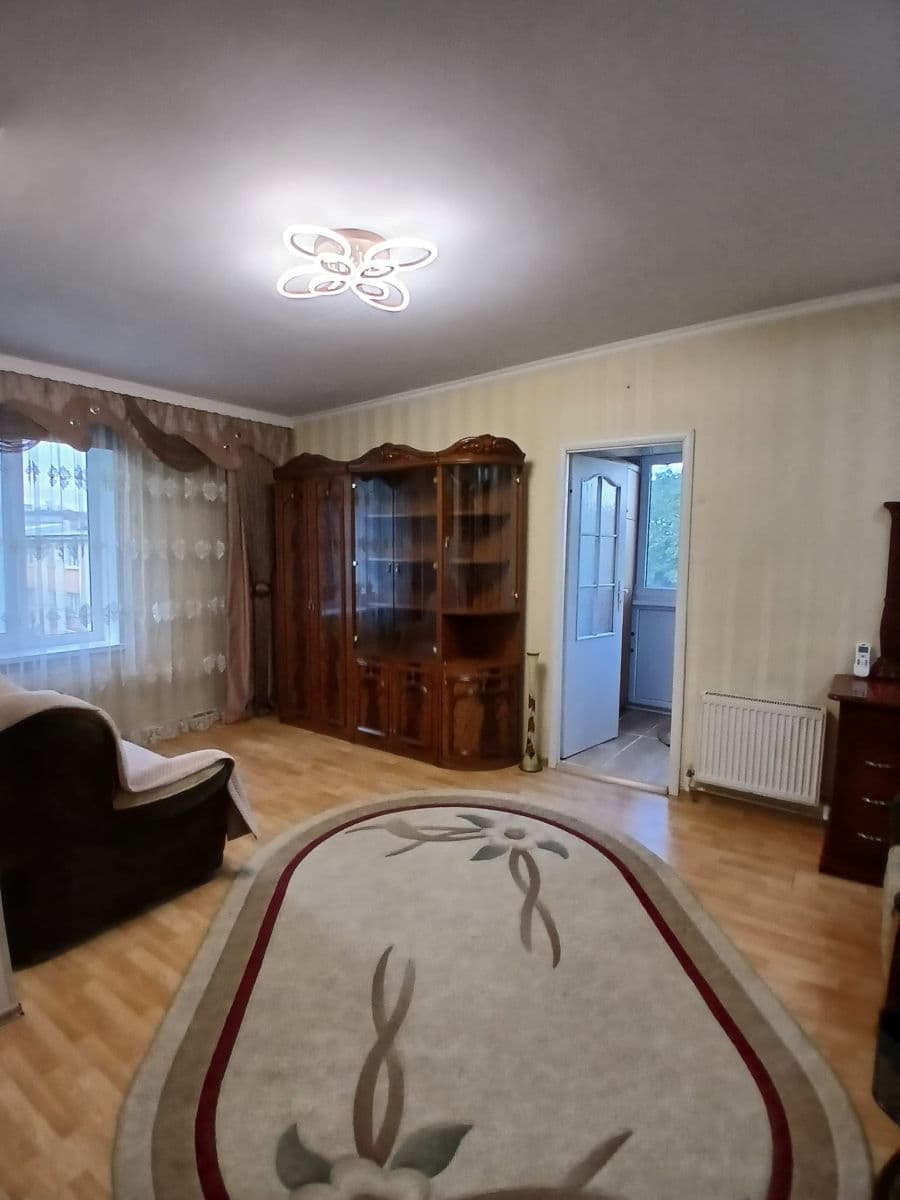Apartament cu 2 camere, 42 m², 4 etaj
