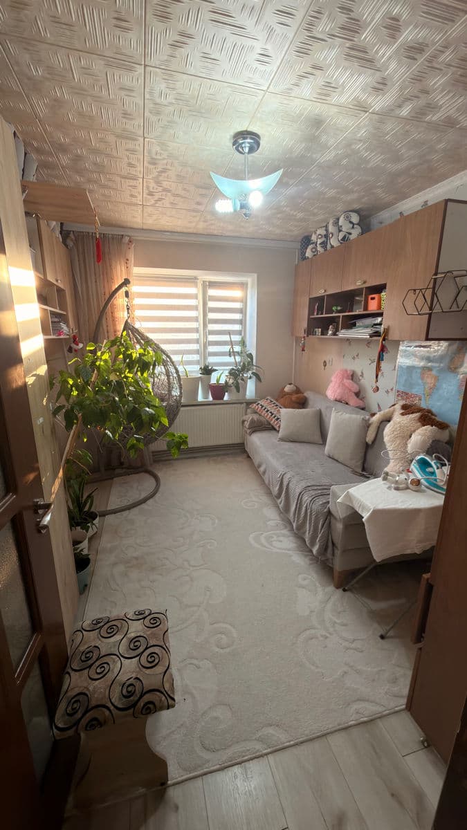 Apartament cu 3 camere, 76 m², 6 etaj
