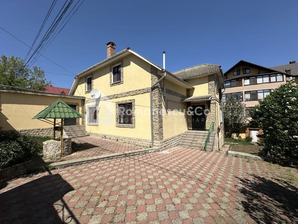 Casă 180 m² pe teren 6 ari
