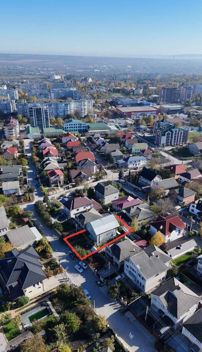Casă 250 m² pe teren 5 ari