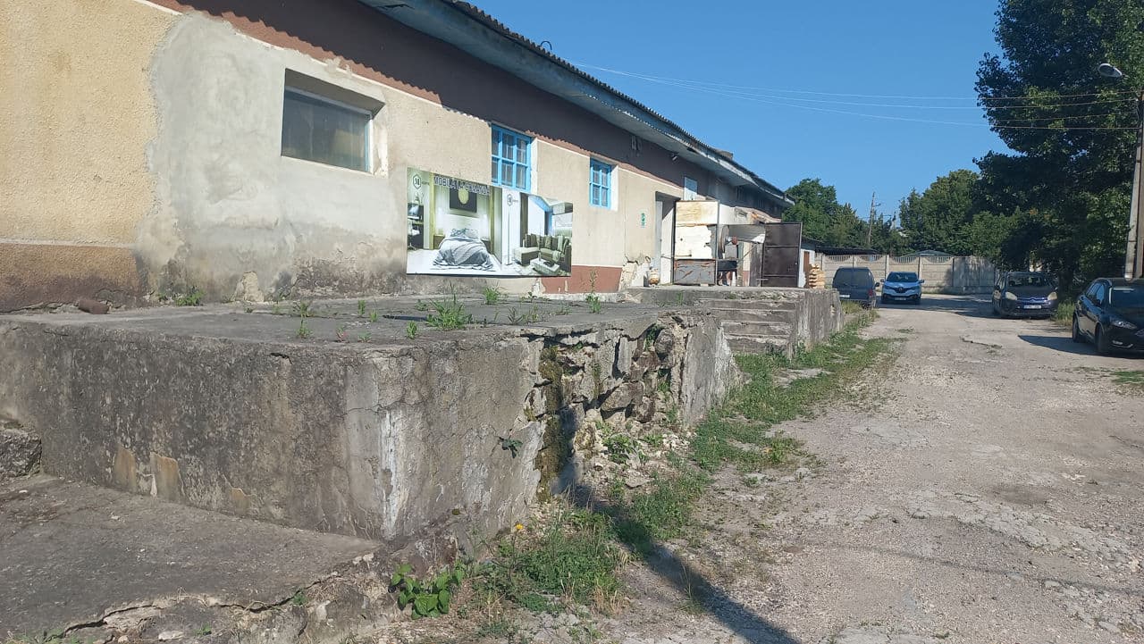 1409 m², Depozit