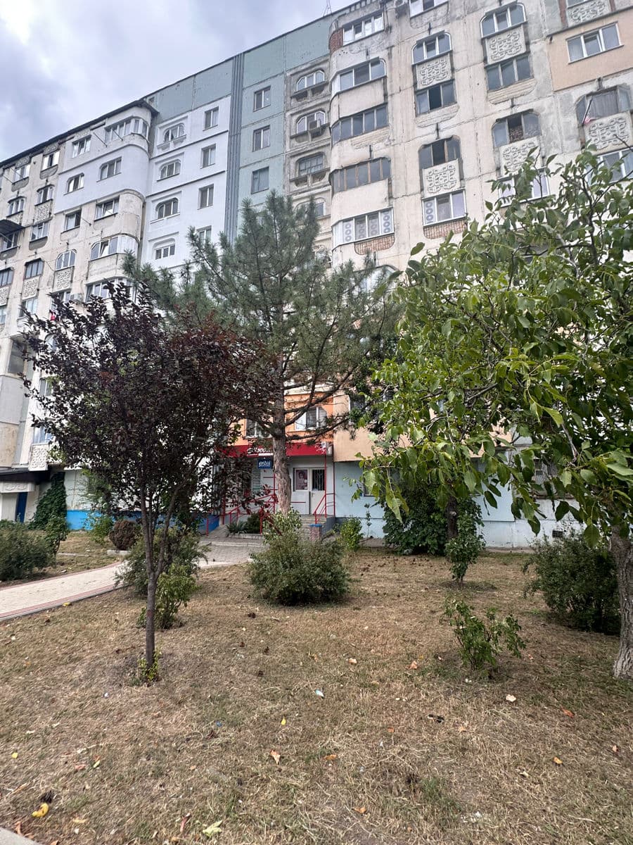 Apartament cu 4 camere, 82 m², 3 etaj