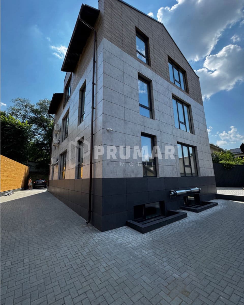 550 m², spațiu de birou