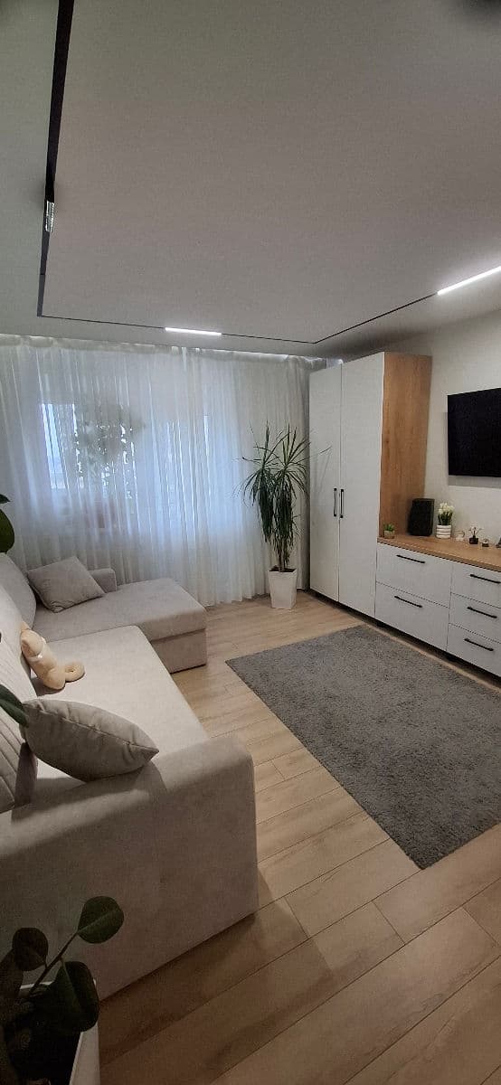 Apartament cu 2 camere, 51 m², 5 etaj
