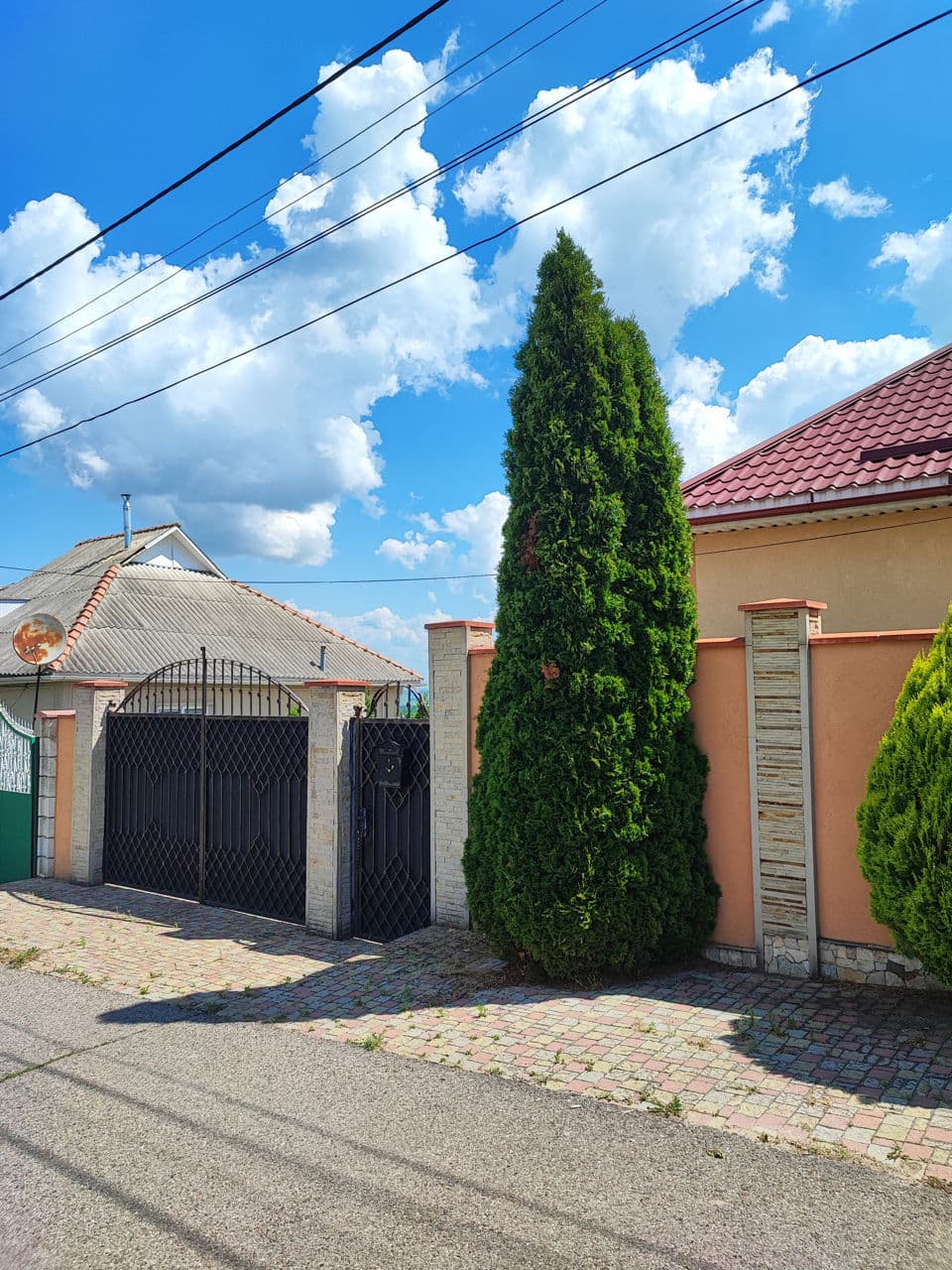 Casă 250 m² pe teren 6 ari