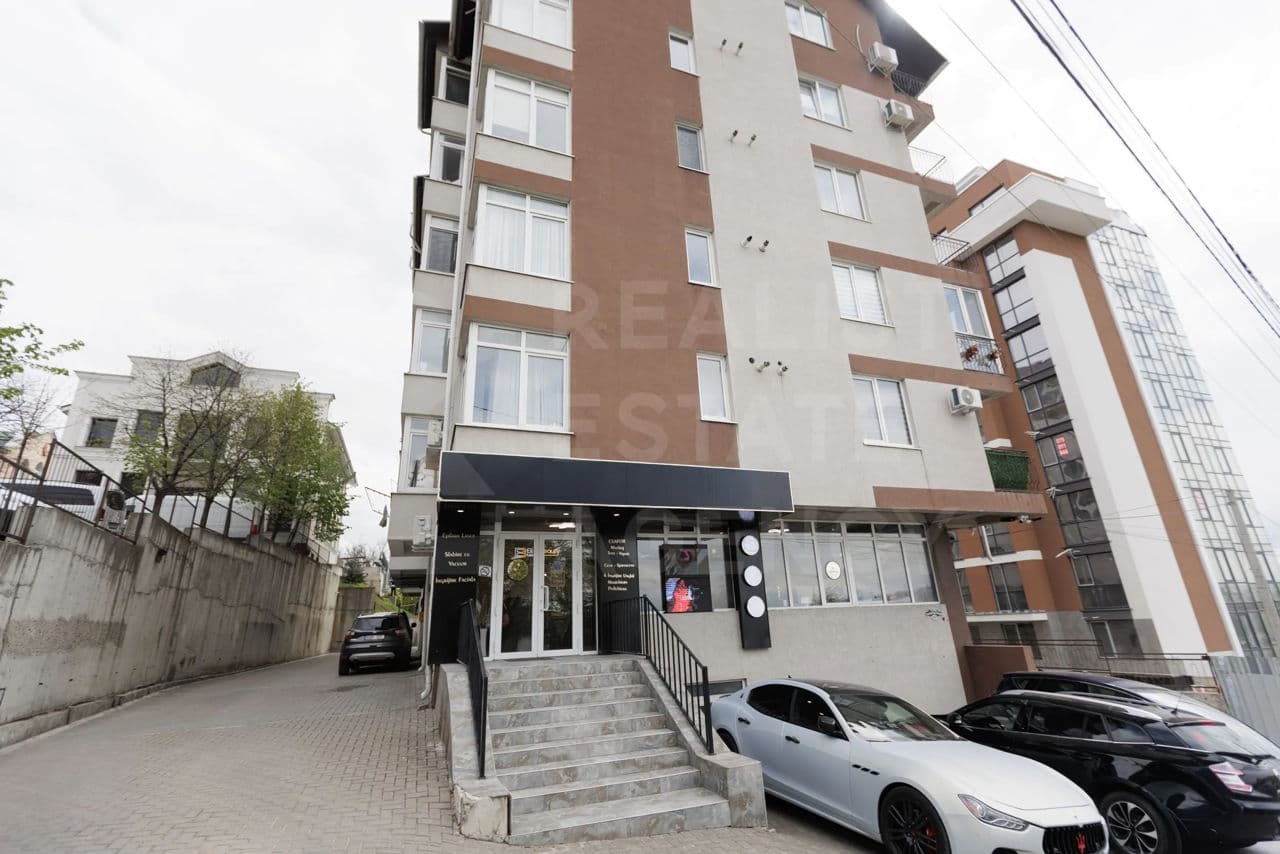 148 m², spațiu comercial