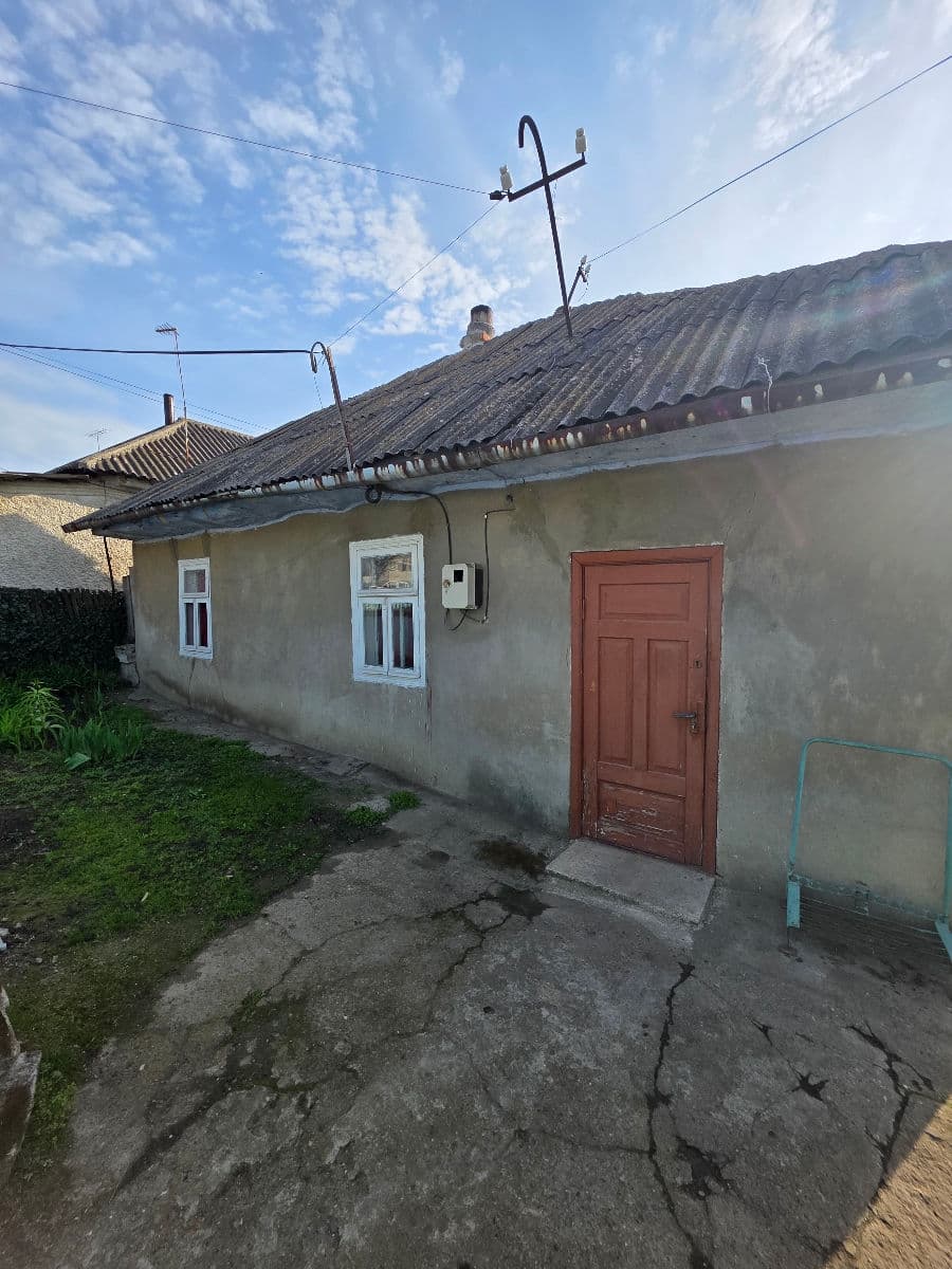 Casă 44 m² pe teren 5 ari