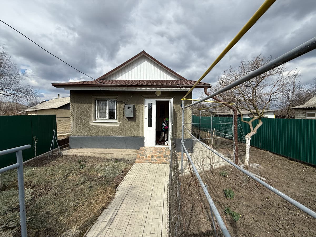 Casă 112 m² pe teren 6 ari
