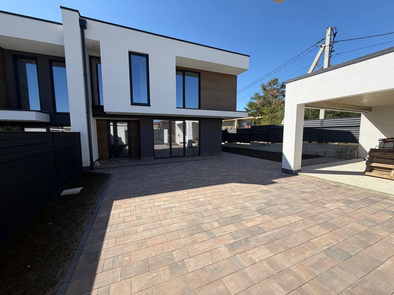 Casă 155 m² pe teren 2 ari