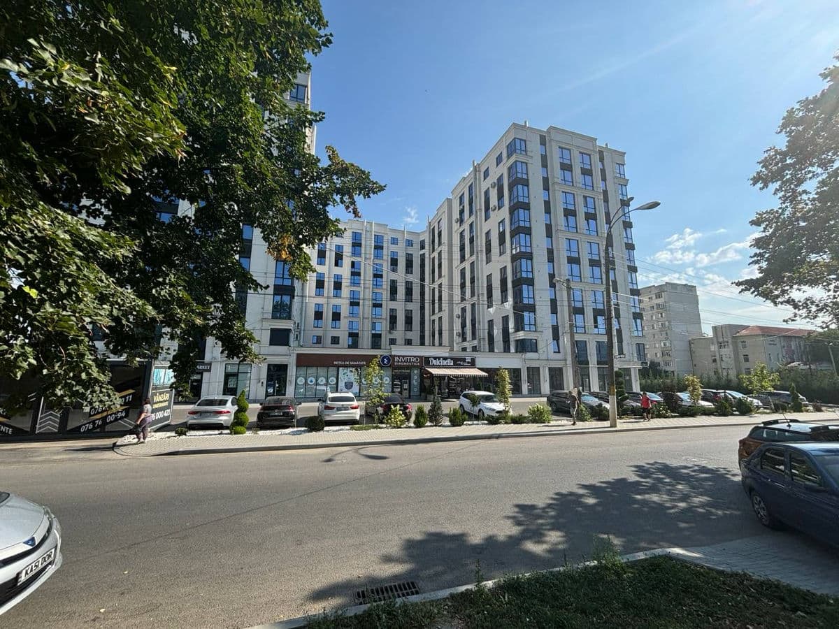 Apartament cu 3 camere,  Centru,  Strășeni,  Chișinău mun.