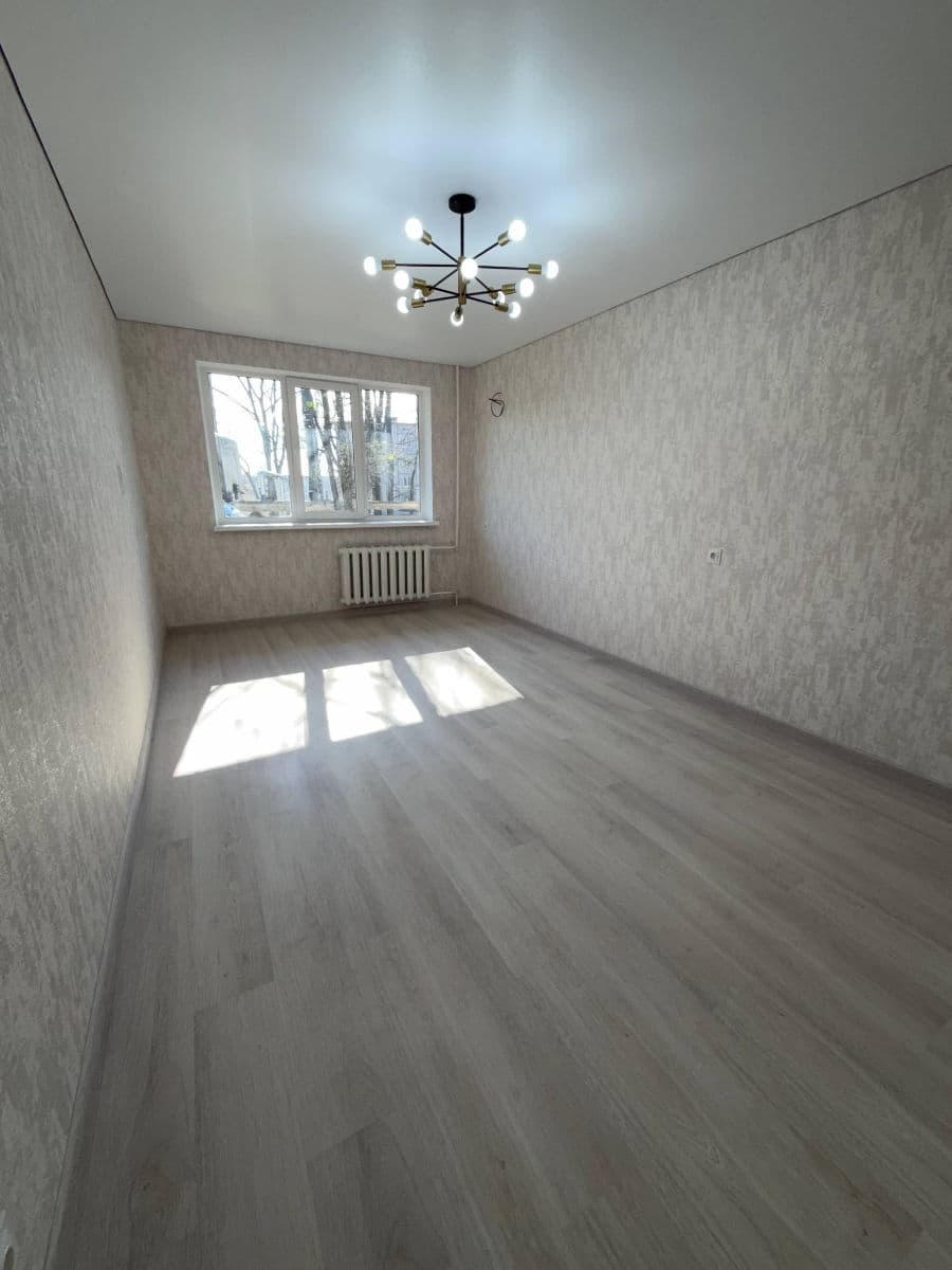 Apartament cu 2 camere, 45 m², 1 etaj