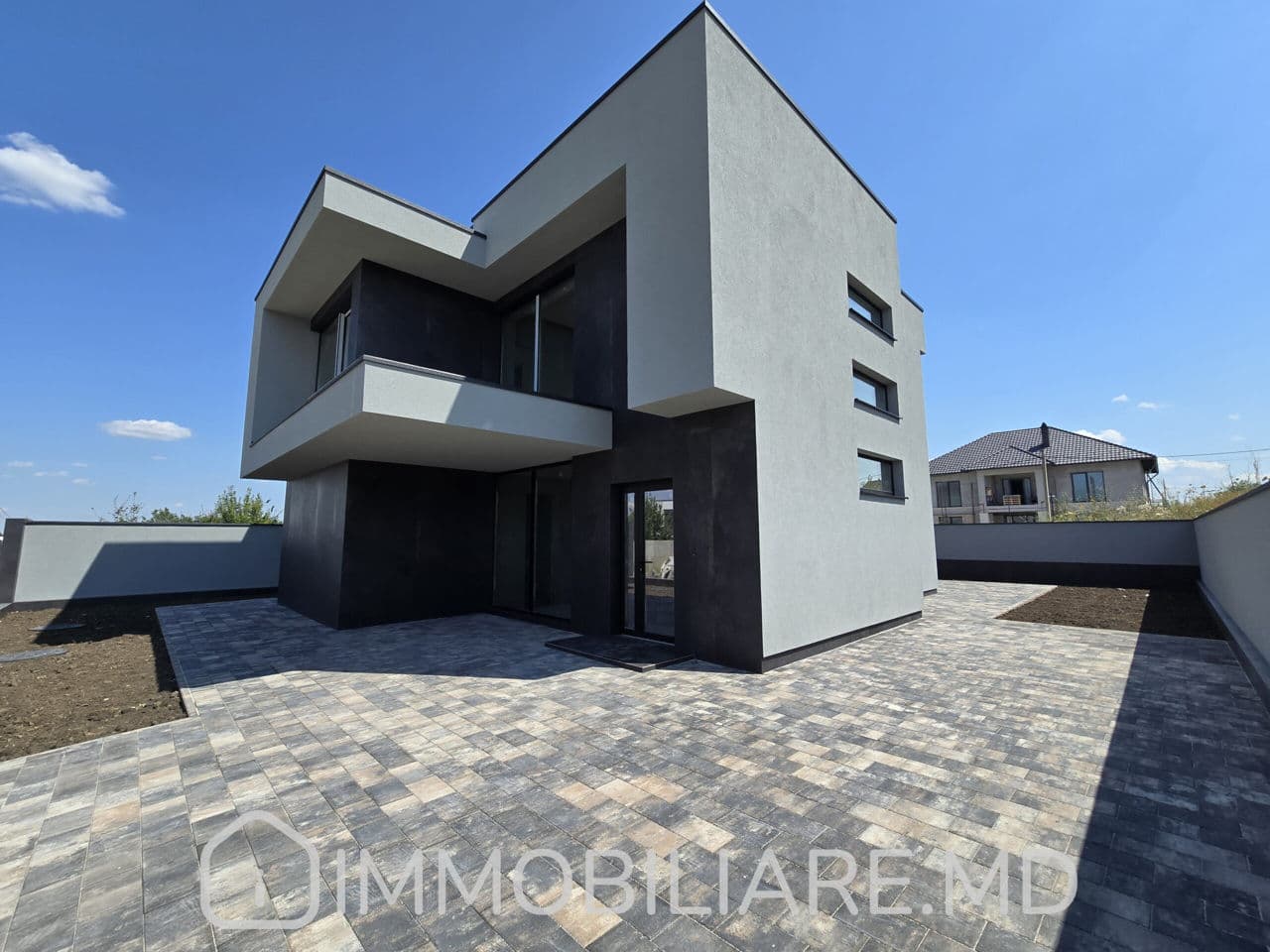 Casă 180 m² pe teren 5 ari