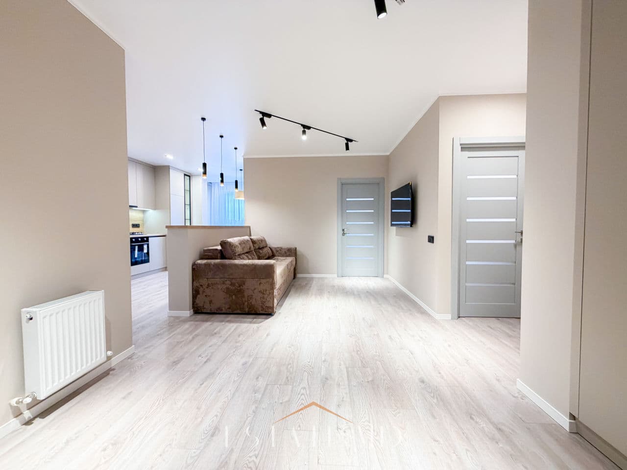 Apartament cu 2 camere, 68 m², 6 etaj