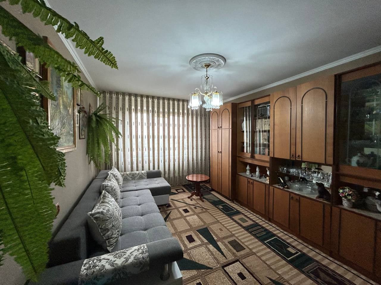 Apartament cu 4 camere, 80 m², 6 etaj