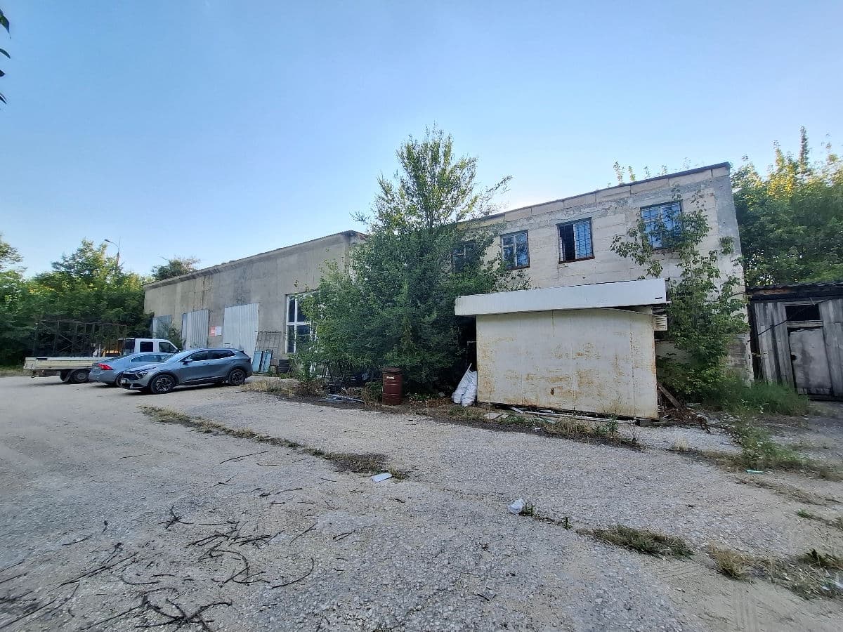 650 m², Spațiu industrial