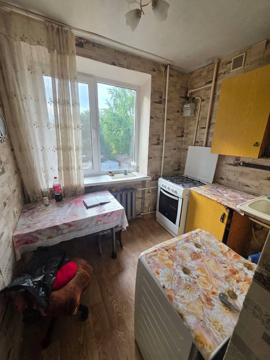 Apartament cu 3 camere, 61 m², 2 etaj