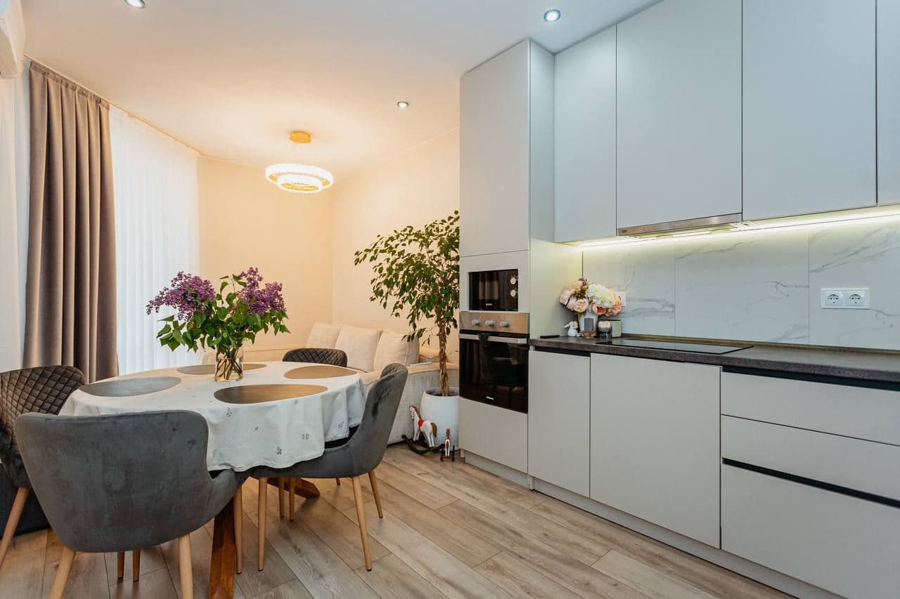 Apartament cu 2 camere, 66 m², 5 etaj
