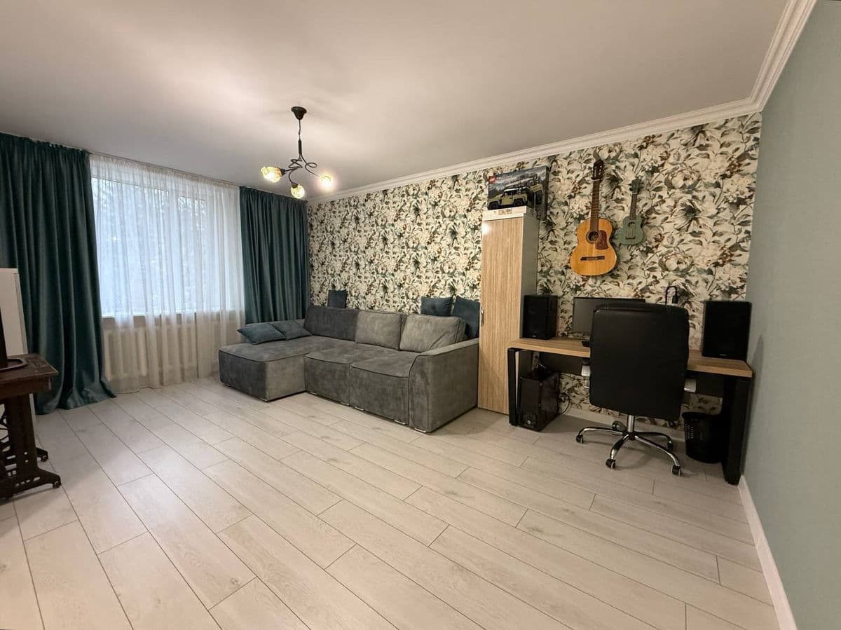 Apartament cu 2 camere, 83 m², 2 etaj