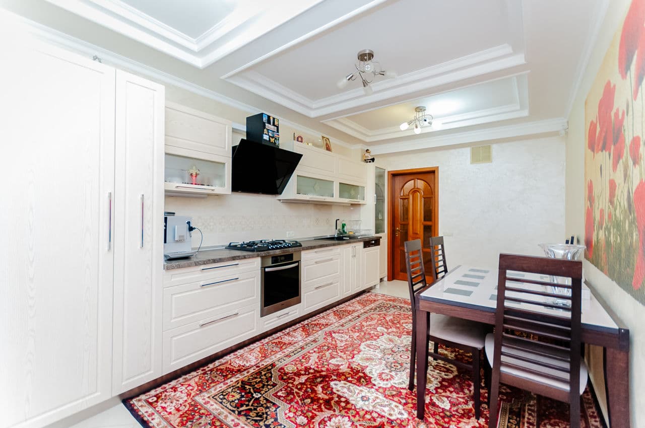 Apartament cu 2 camere, 103 m², 5 etaj