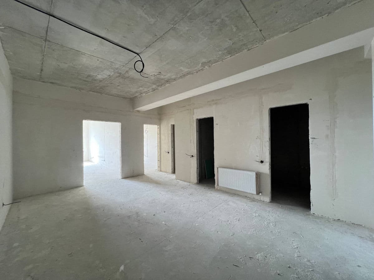 Apartament cu 2 camere, 76 m², 3 etaj