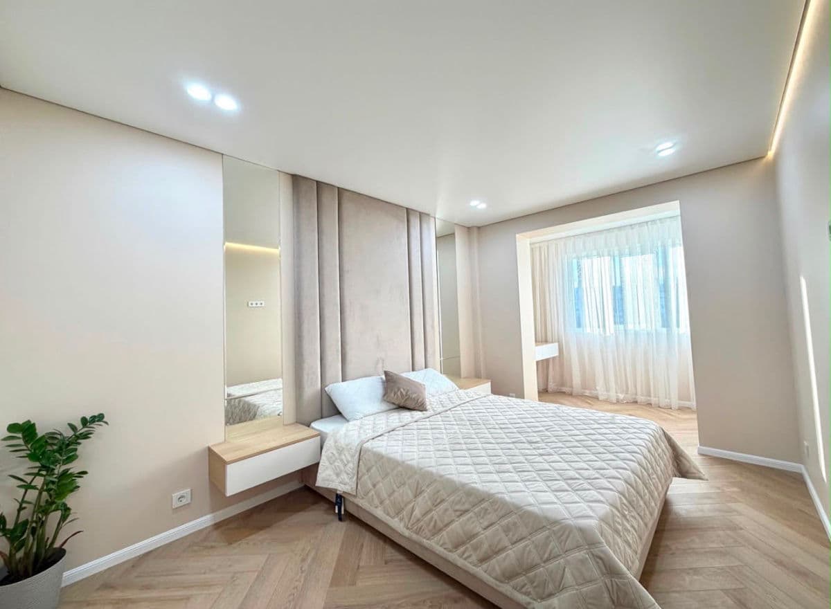 Apartament cu 3 camere, 80 m², 7 etaj