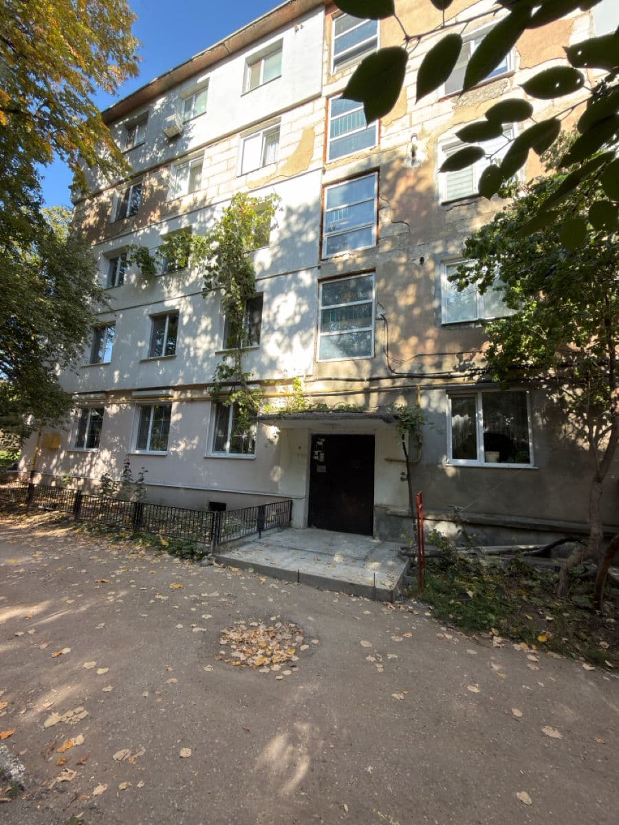 Apartament cu 3 camere, 58 m², 5 etaj
