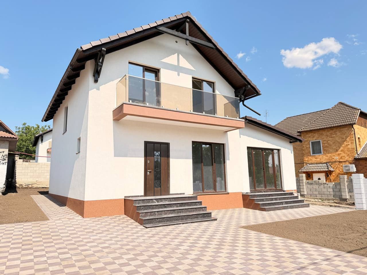 Casă 104 m² pe teren 4 ari